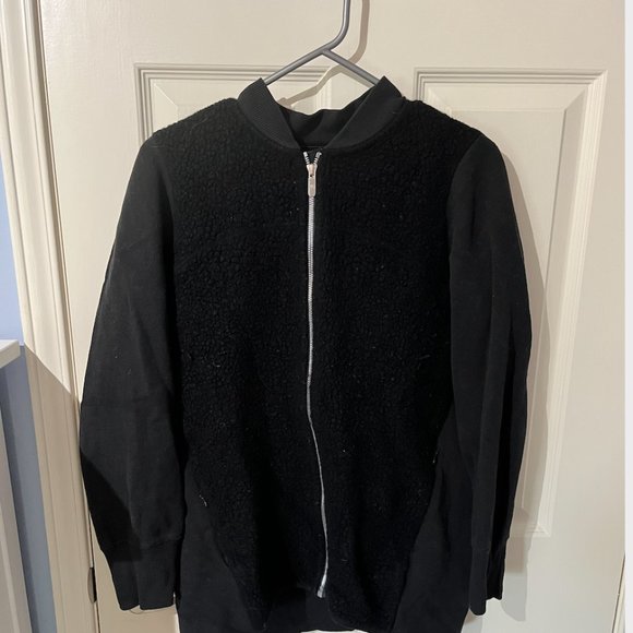 lululemon stand out sherpa jacket - black - Picture 1 of 6